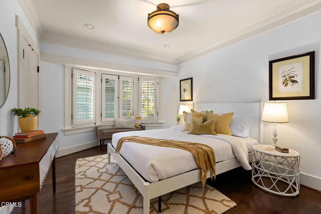 1122 Stratford Avenue