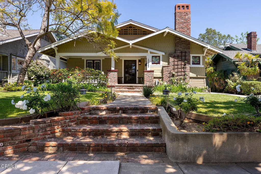 1122 Stratford Avenue