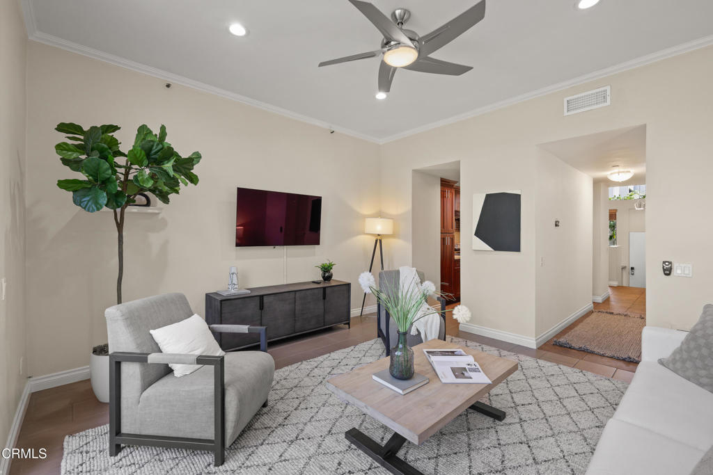 500 E Del Mar Boulevard 24