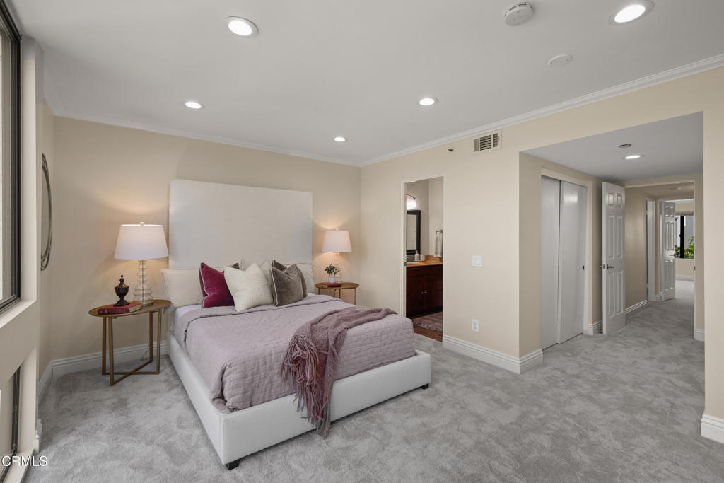 500 E Del Mar Boulevard 24