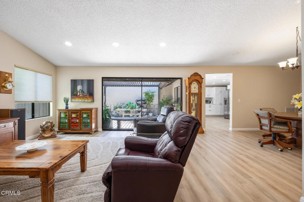 286 W Montecito Avenue K