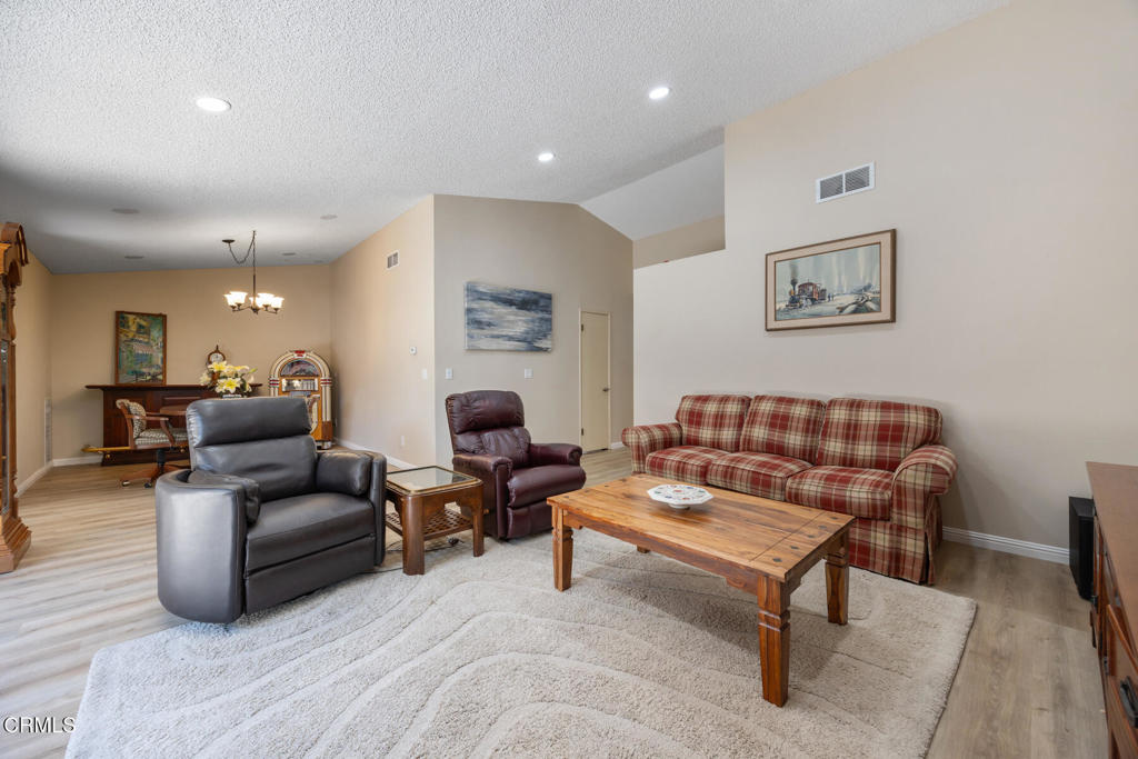 286 W Montecito Avenue K