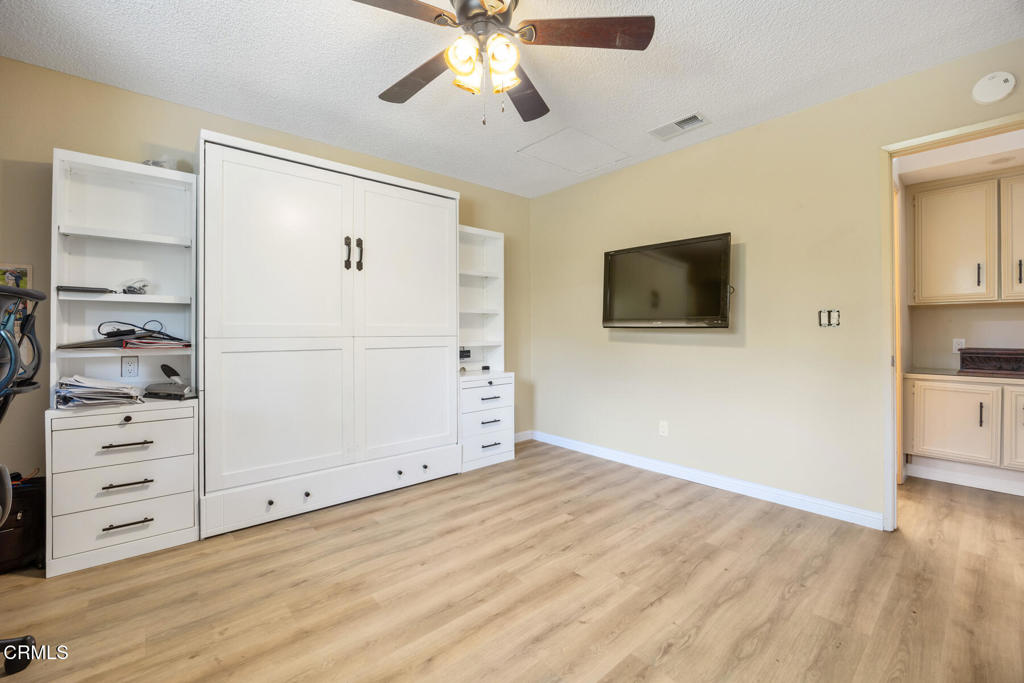 286 W Montecito Avenue K