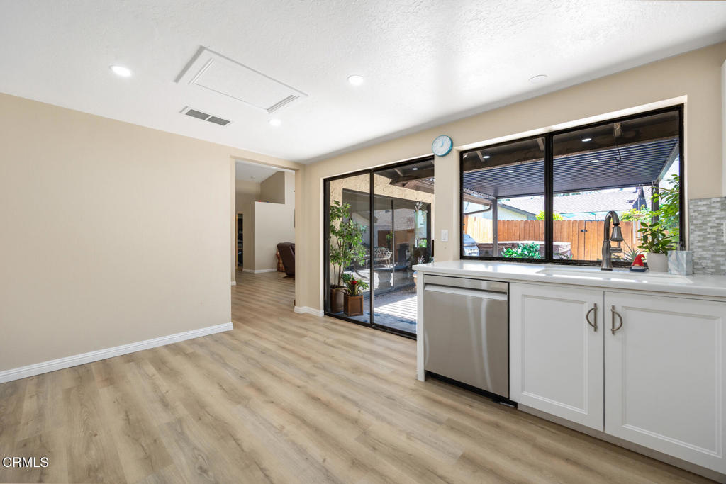 286 W Montecito Avenue K