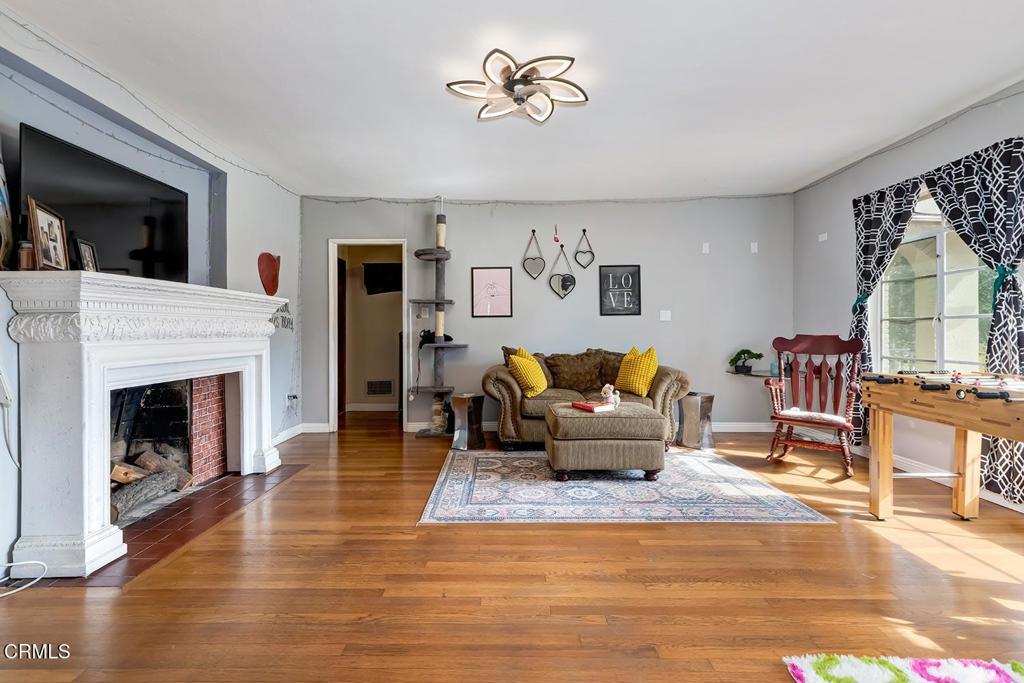 1065 Nithsdale Road