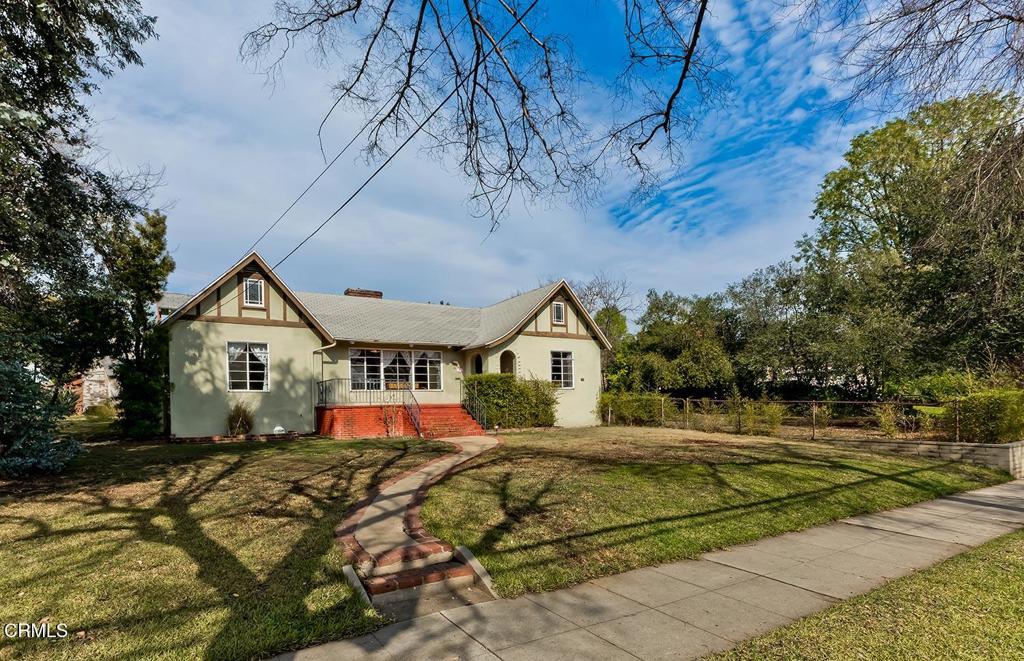1065 Nithsdale Road