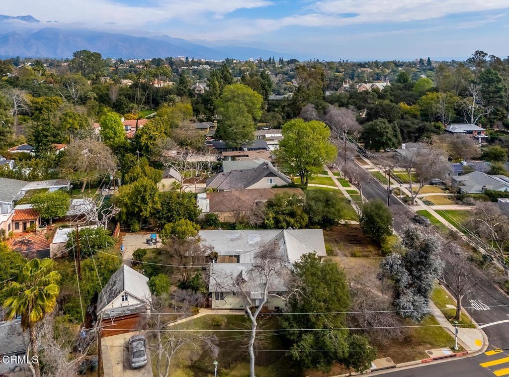 1065 Nithsdale Road