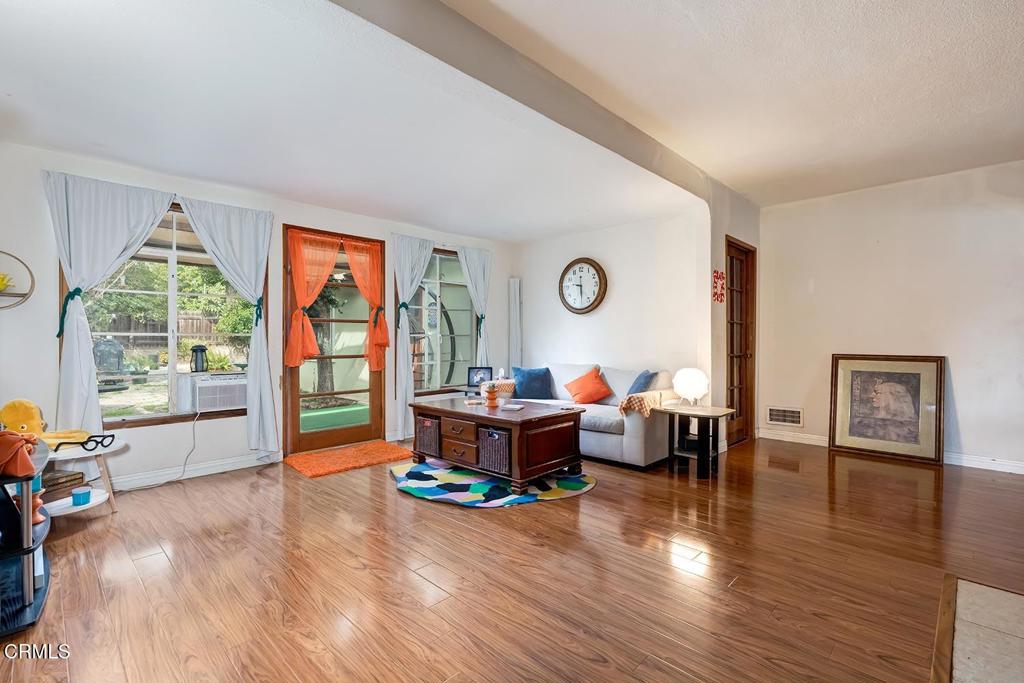 1065 Nithsdale Road