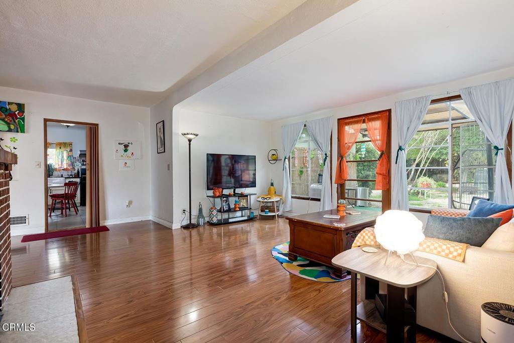 1065 Nithsdale Road