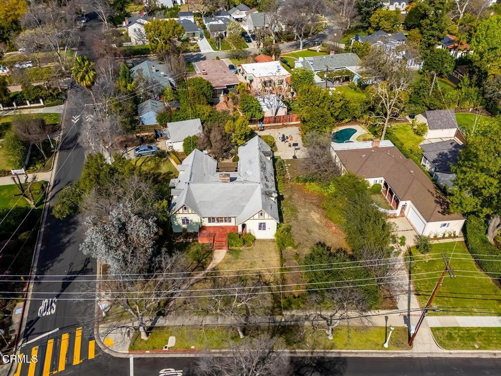 1065 Nithsdale Road