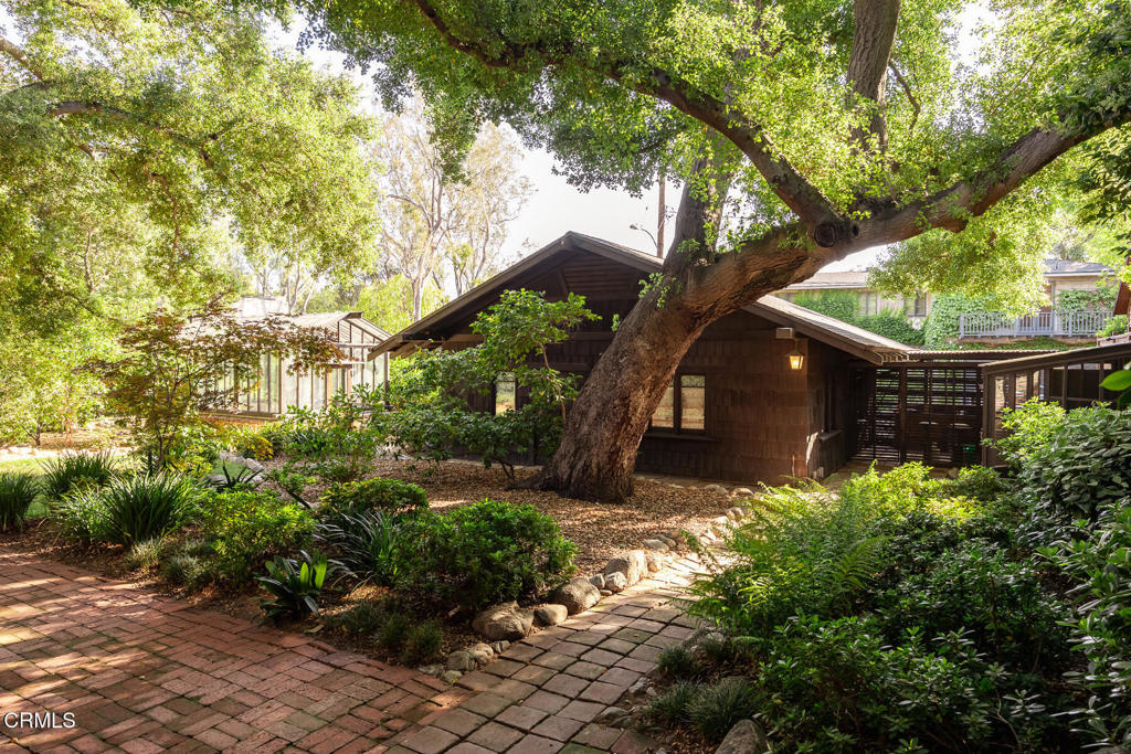 657 Prospect Boulevard