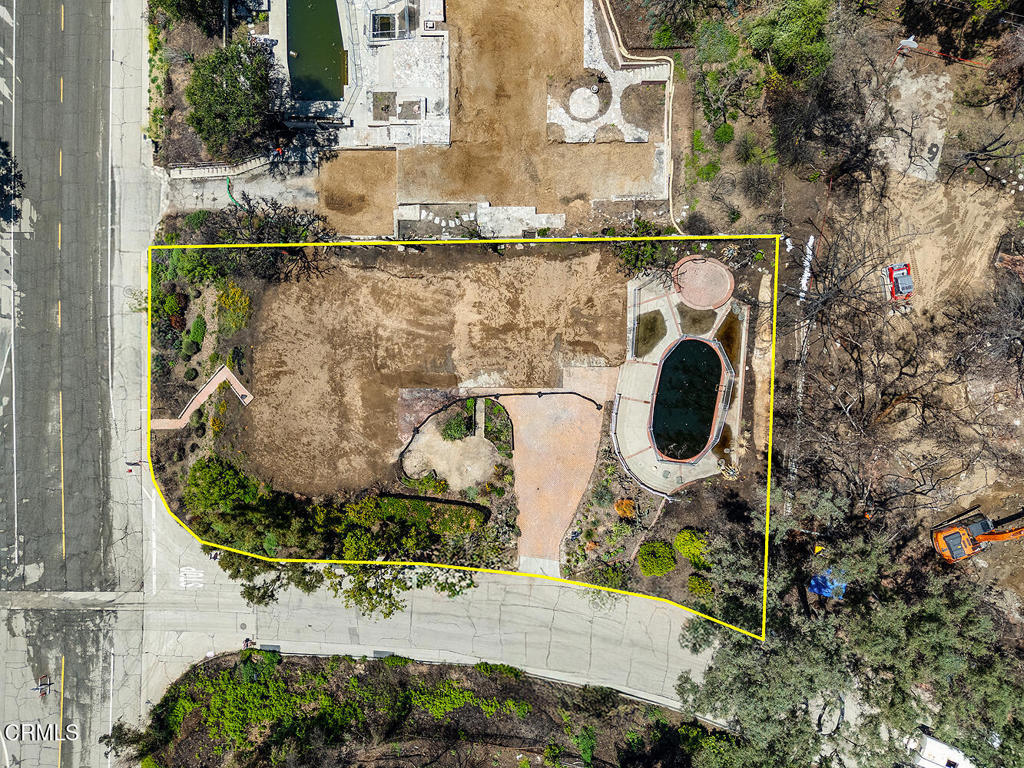 1695 E Loma Alta Drive