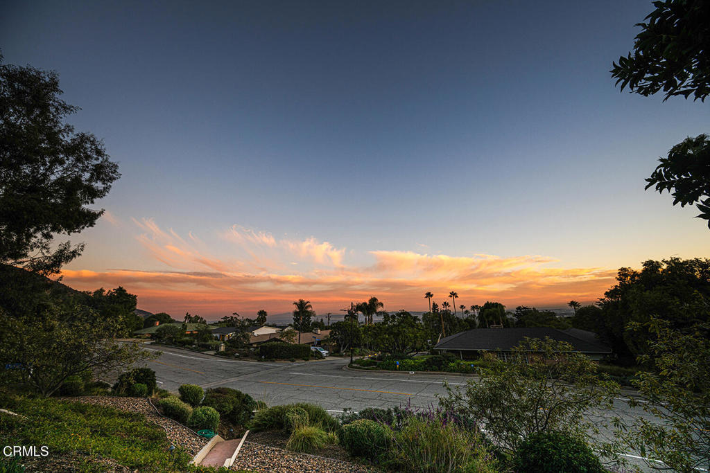 1695 E Loma Alta Drive