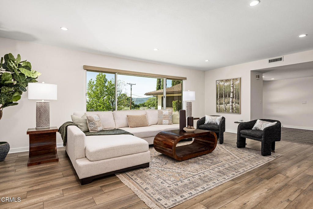 2365 Henrietta Avenue