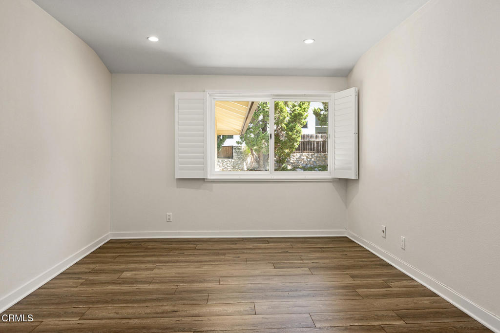 2365 Henrietta Avenue