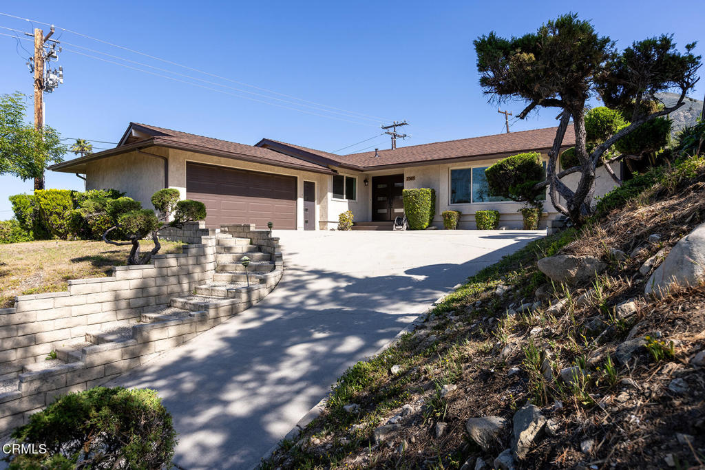 2365 Henrietta Avenue