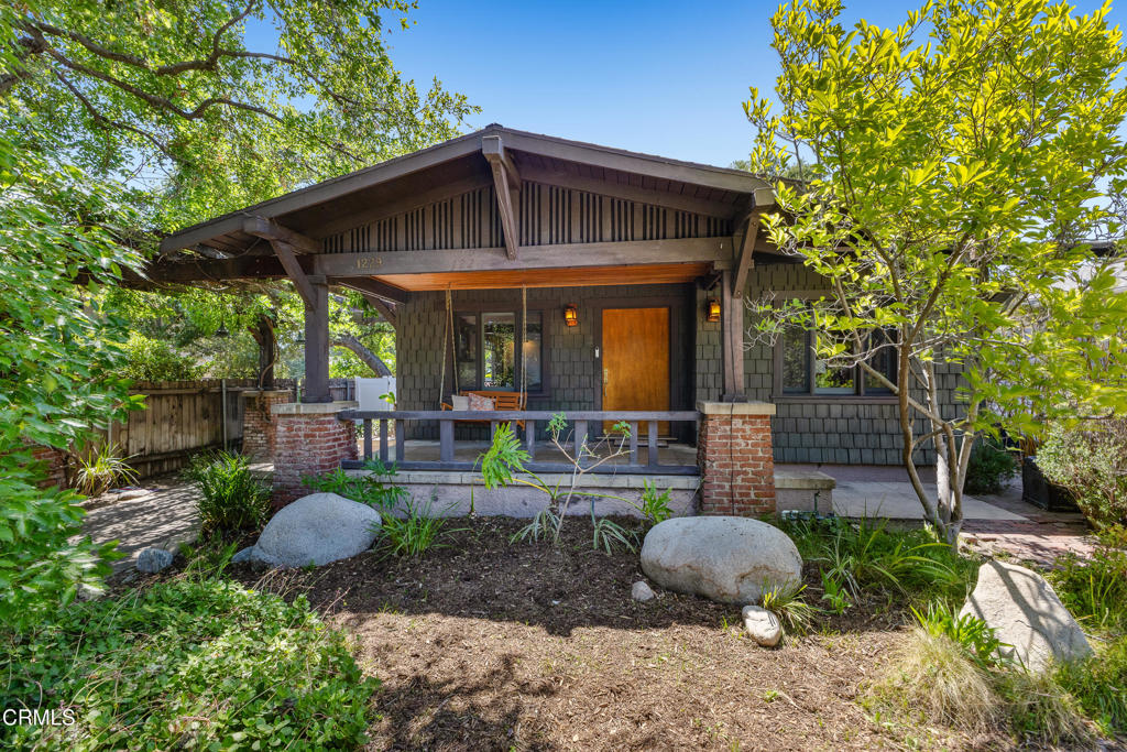 1229 N Sierra Bonita Avenue