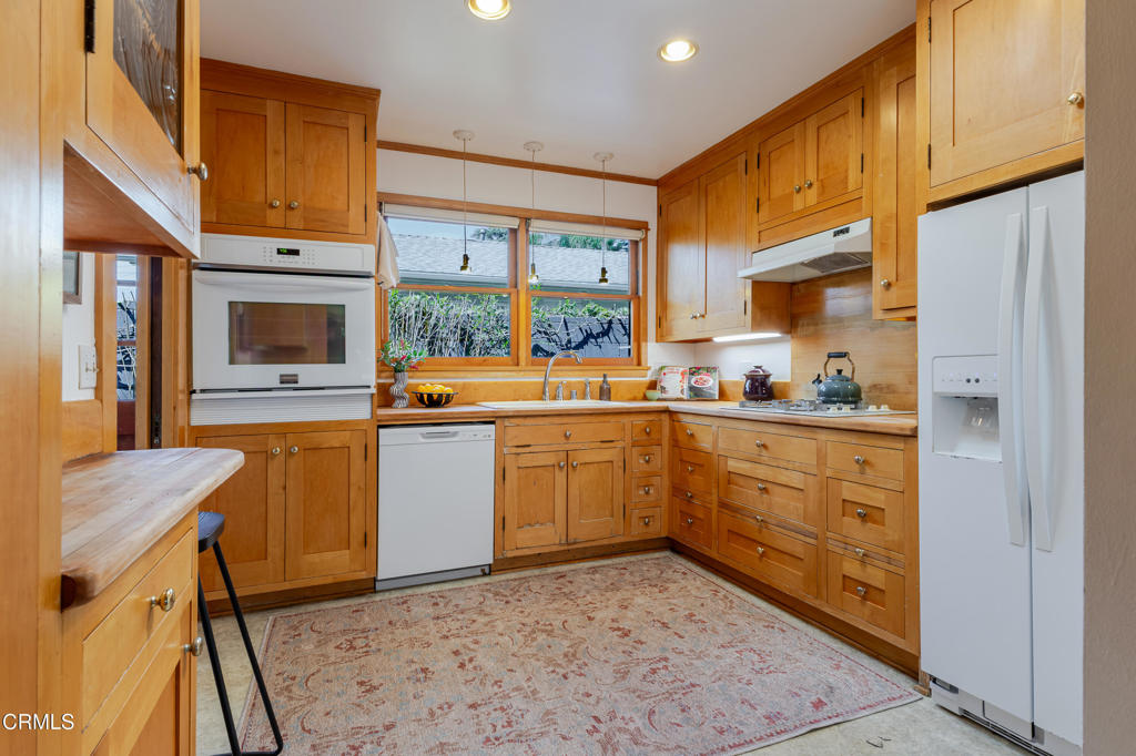 1229 N Sierra Bonita Avenue