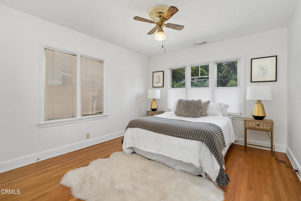 1675 N El Molino Avenue