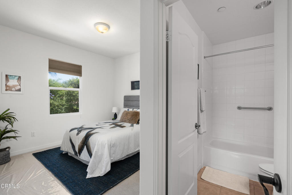 433 N Altadena Drive 4