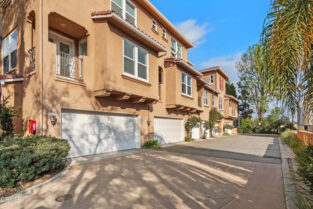 433 N Altadena Drive 4