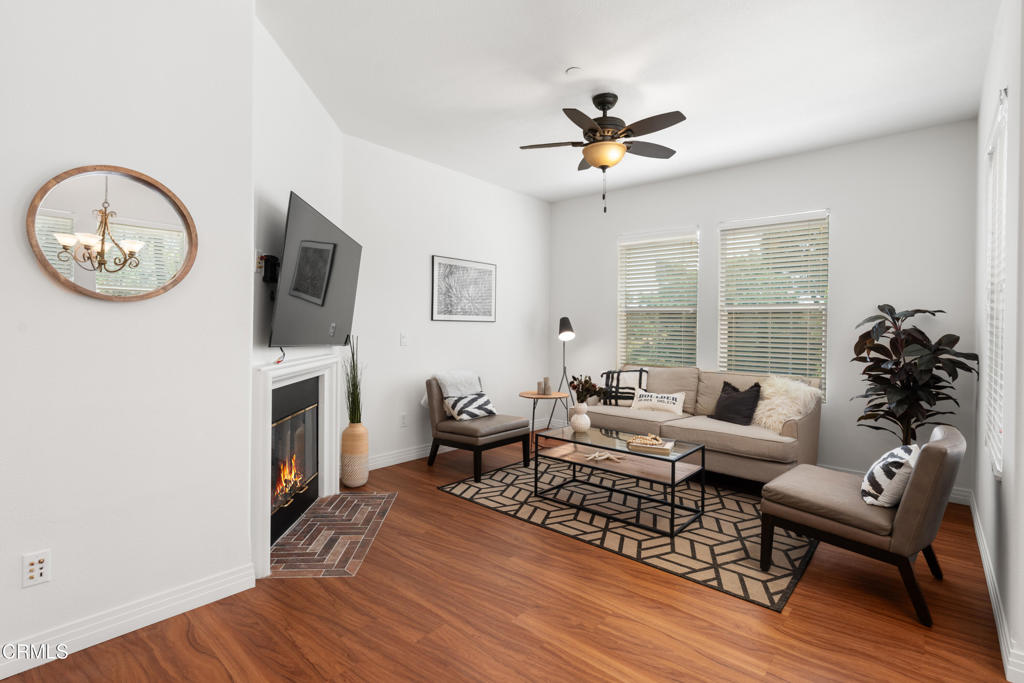 433 N Altadena Drive 4