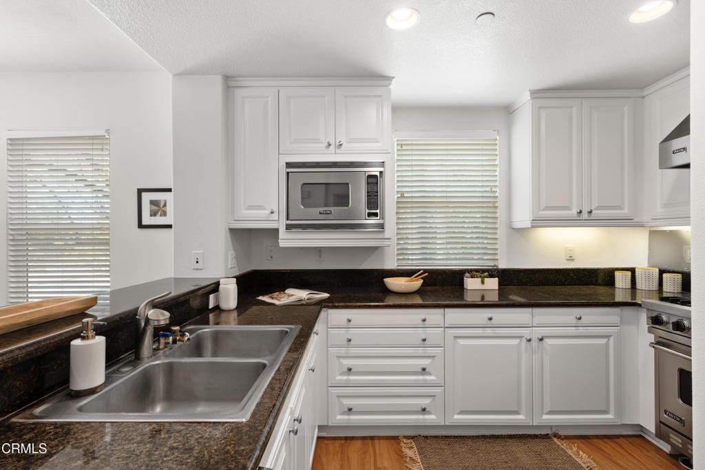 433 N Altadena Drive 4