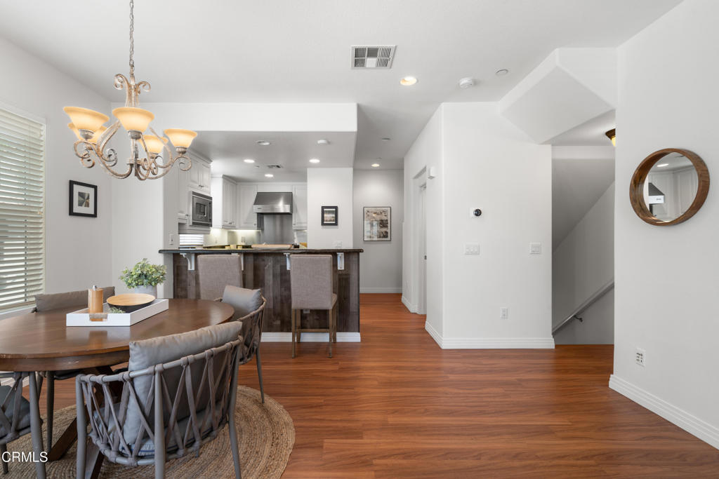 433 N Altadena Drive 4