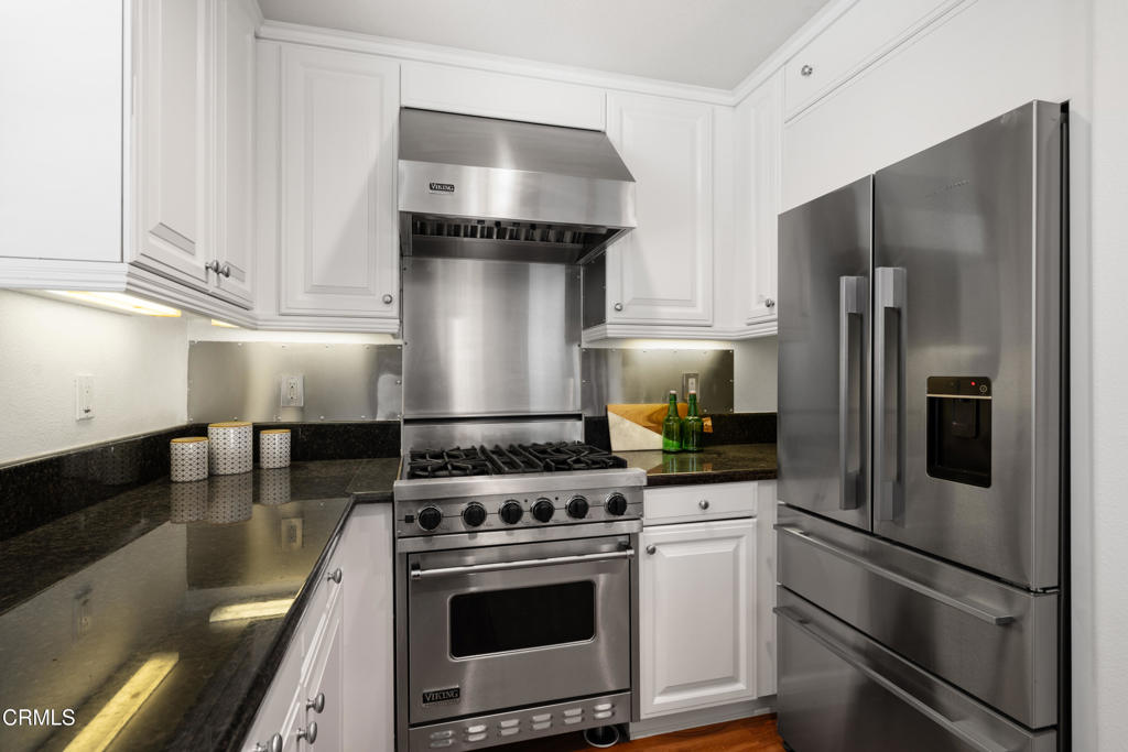 433 N Altadena Drive 4