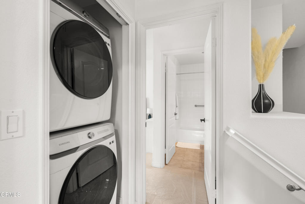 433 N Altadena Drive 4