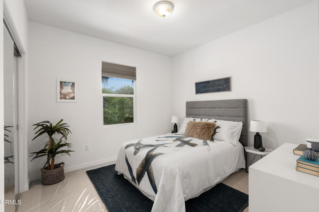 433 N Altadena Drive 4