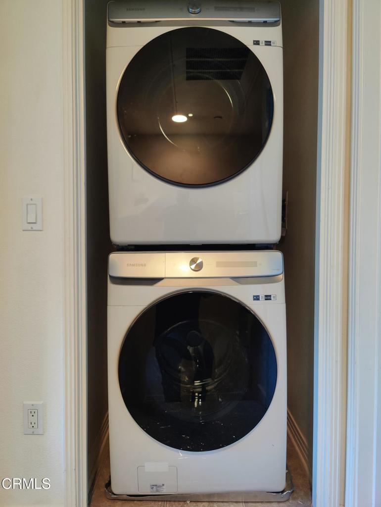 433 N Altadena Drive 4