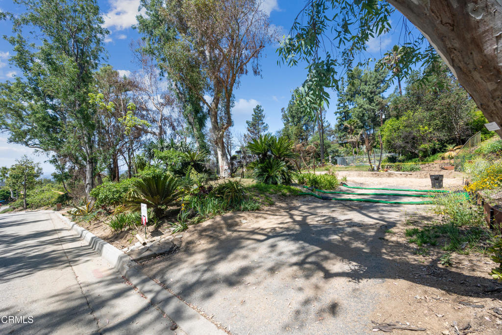 2861 Tanoble Drive