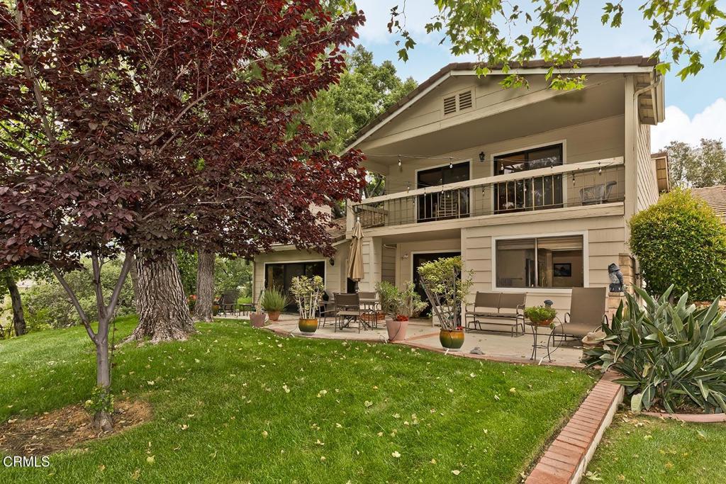 2025 Rosemont Avenue 2