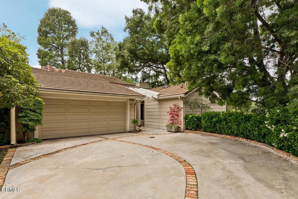 2025 Rosemont Avenue 2