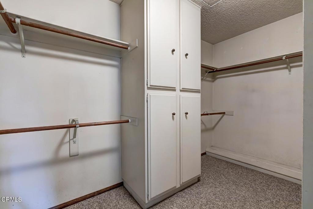 2025 Rosemont Avenue 2