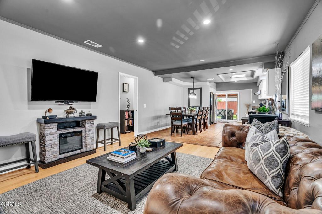 1455 E California Avenue