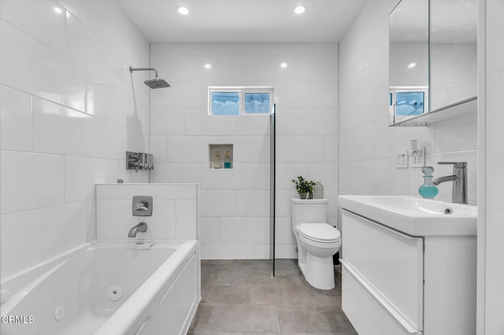 1455 E California Avenue