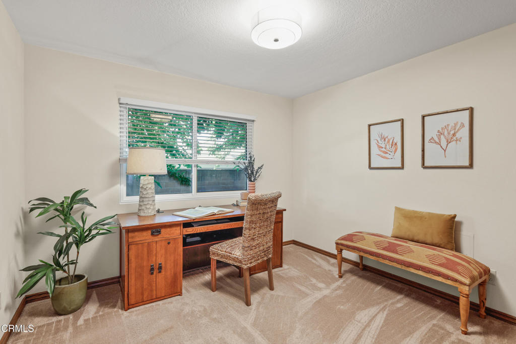 421 S Mayflower Avenue