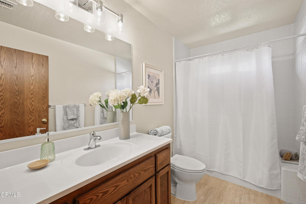 421 S Mayflower Avenue