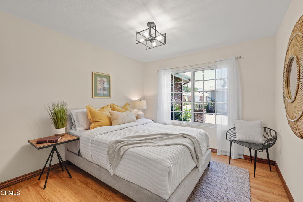 421 S Mayflower Avenue