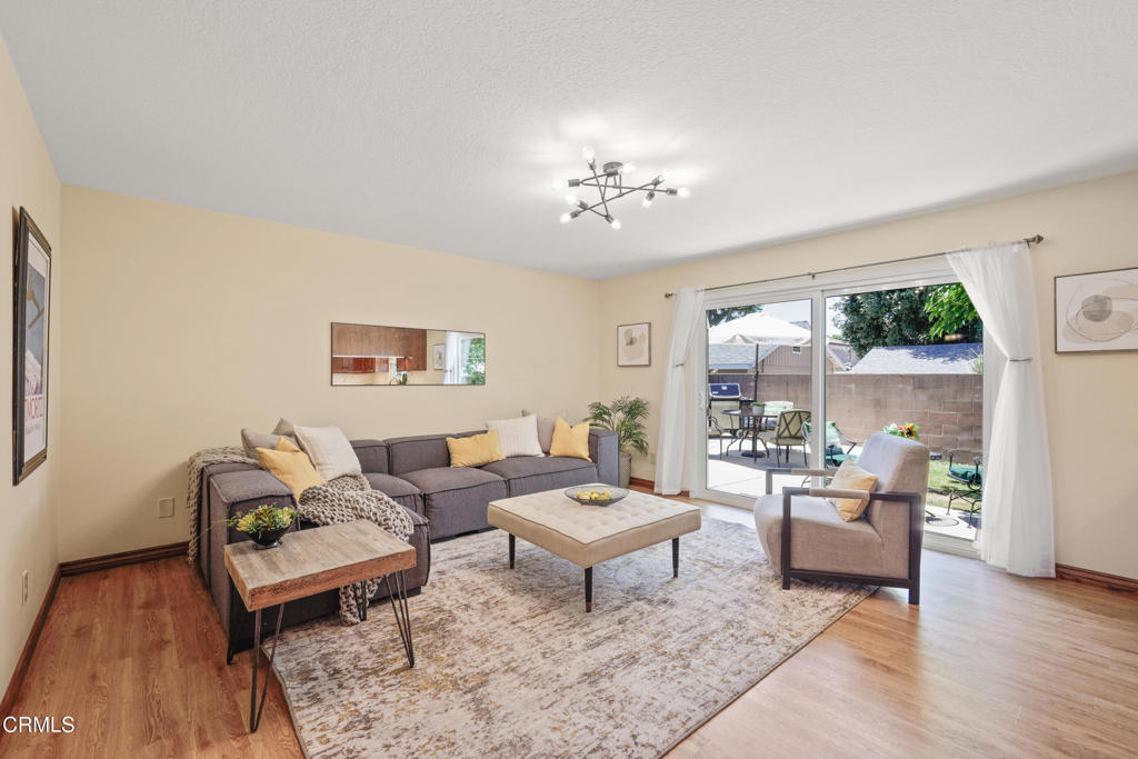 421 S Mayflower Avenue