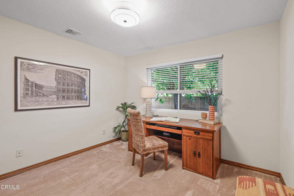 421 S Mayflower Avenue