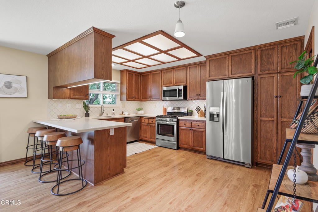 421 S Mayflower Avenue