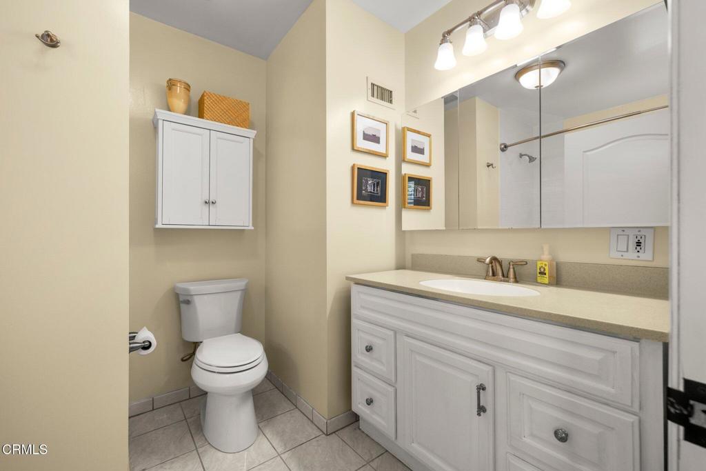 2156 Las Lunas Street