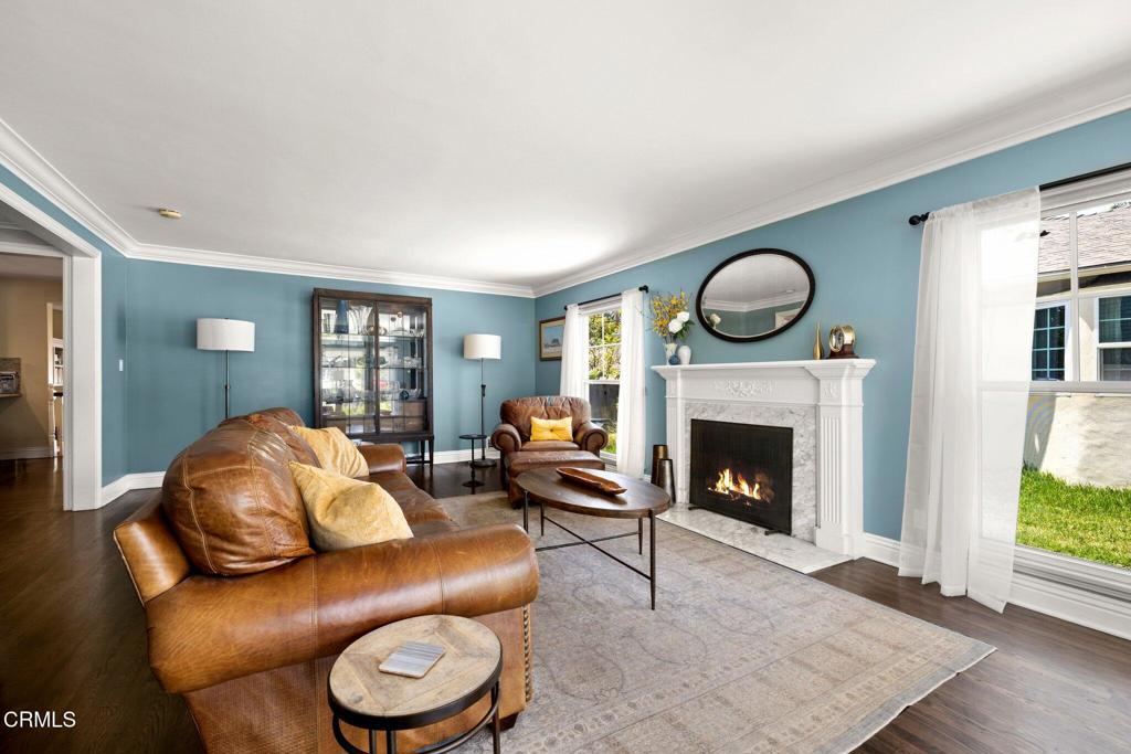 2156 Las Lunas Street