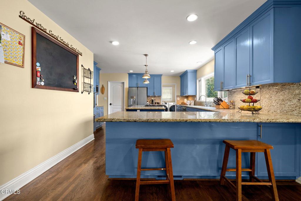 2156 Las Lunas Street