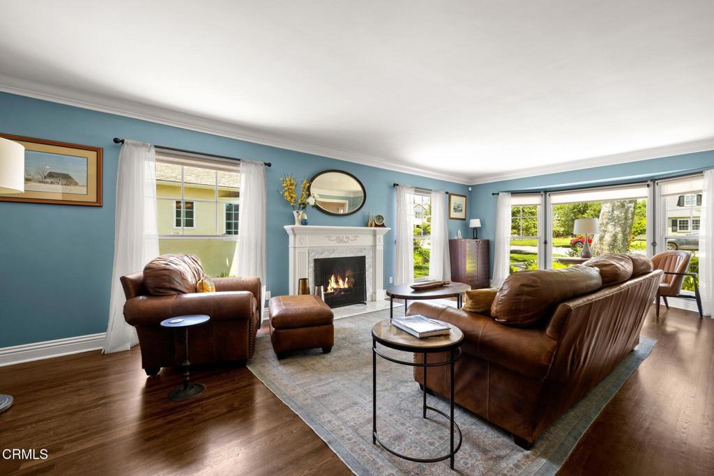 2156 Las Lunas Street