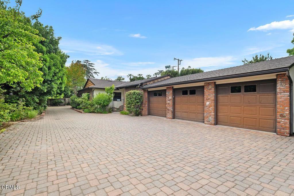 1139 Fairview Drive
