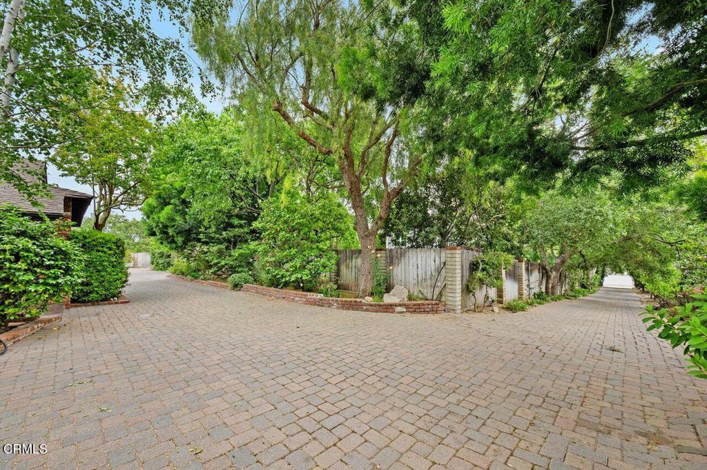 1139 Fairview Drive